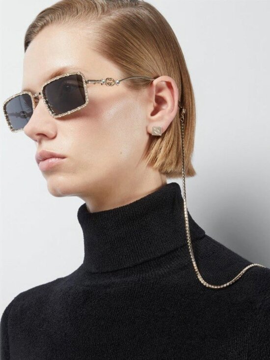 Gucci GG1568S 002 Sunglasses Gold with Gold Chain Inlaid with White Stone main image 4